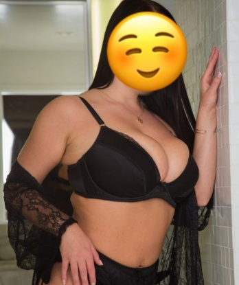 Ищешь страстную и горячую любовницу? Тогда тебе ко мне! Готова подарить тебе незабываемые моменты и экстаз. Не упусти шанс испытать настоящее блаженство! 7969, 26 лет